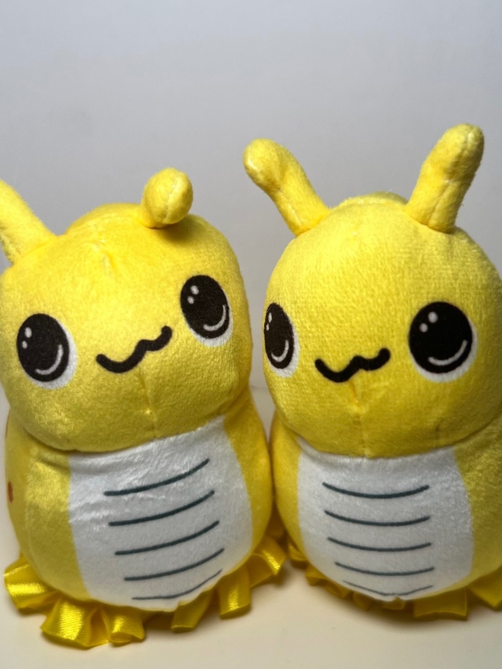 Kawaii Yellow Banana Slug Plushie Set - Ruffle Trim & Orange Spots - 6" Cuddly